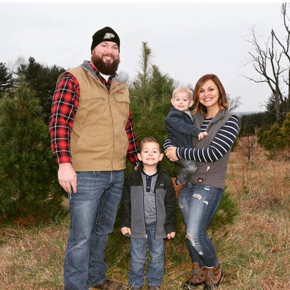 Meet your Posher, Jessica - Picture 1 of 1